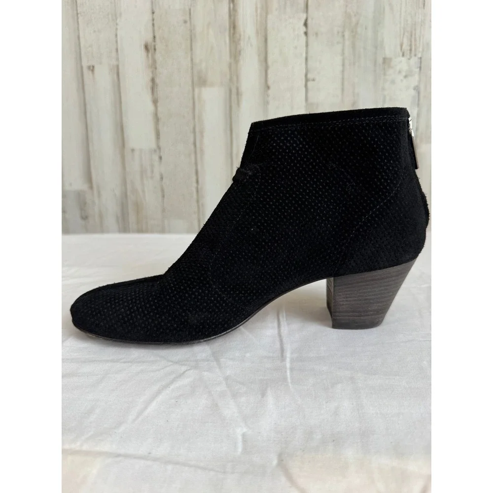 Aquatalia Marvin K Womens 8.5 Black Perforated Suede Block Heel Ankle Booties